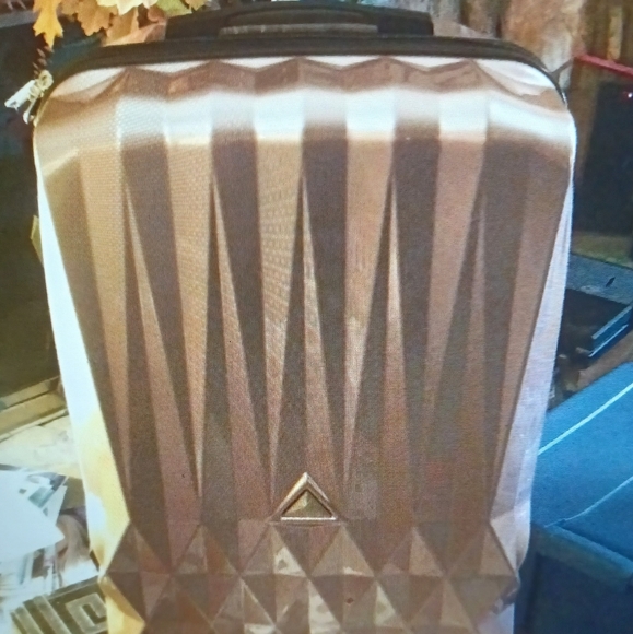 Handbags - Triforce luggage